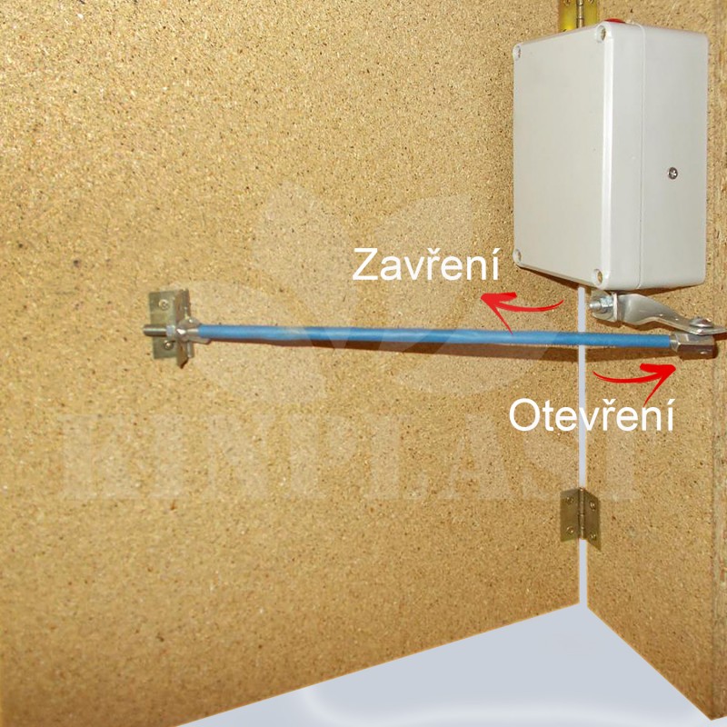 Automatické otevírání a zavírání kurníku Poutry Horizont 6AA řízené mikroprocesorem