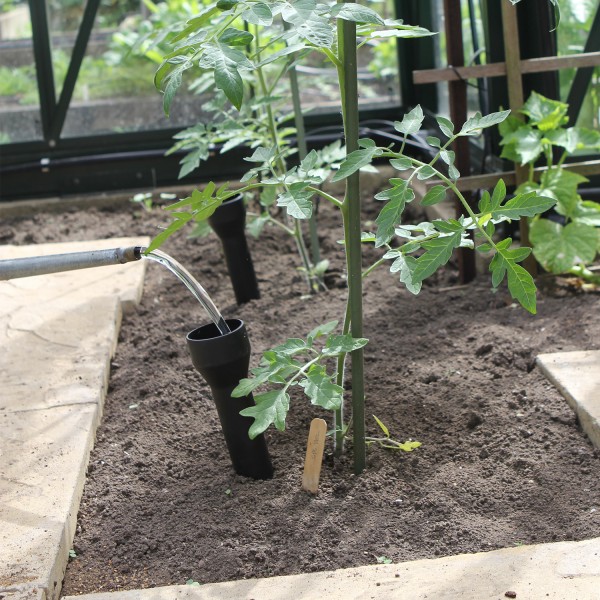 Zavlažovací hrot 30 cm, sada 3 ks, jednoduché zavlažování a hnojení v jakémkoliv skleníku a záhonu